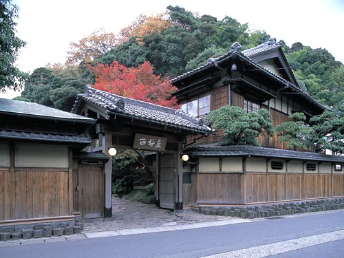 ��艷��F�������{��